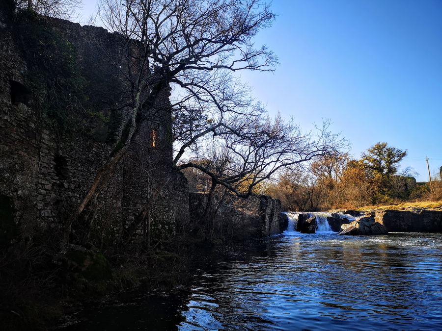 Les Mayons, cascade de l'Aille