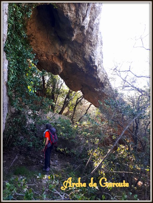Belgentier, arche de la Garoute