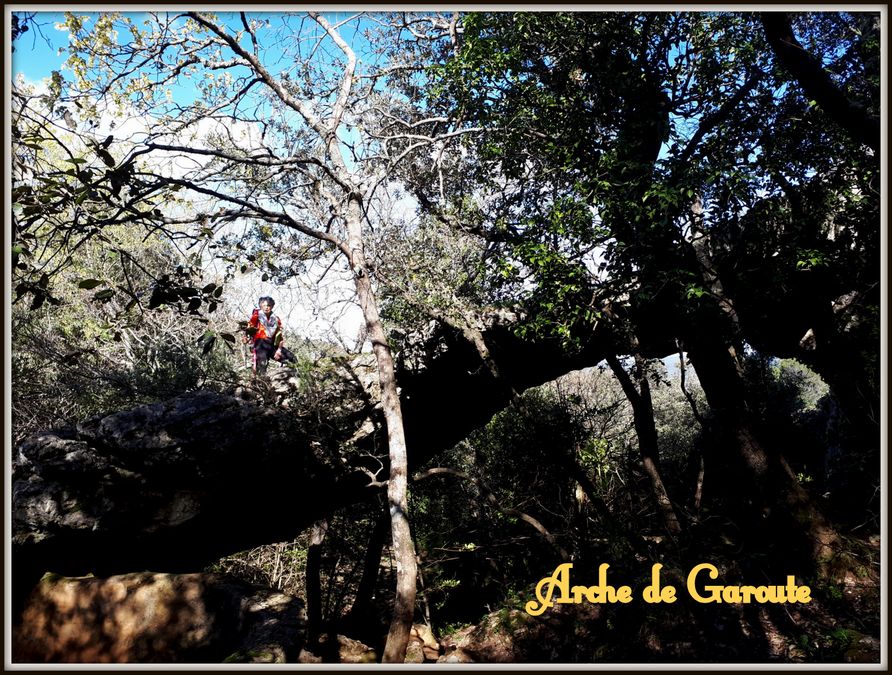 Belgentier, arche de la Garoute
