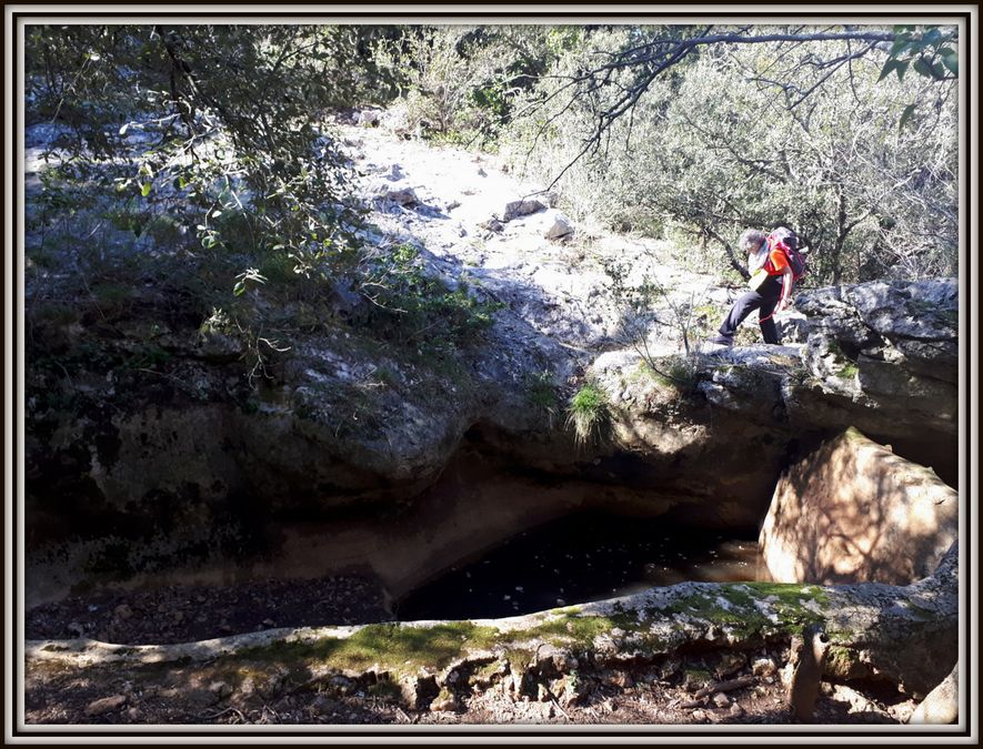 Belgentier, arche de la Garoute