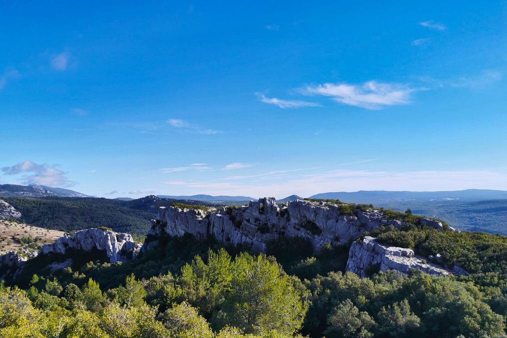 Cuges les Pins, le mont Cruvelier