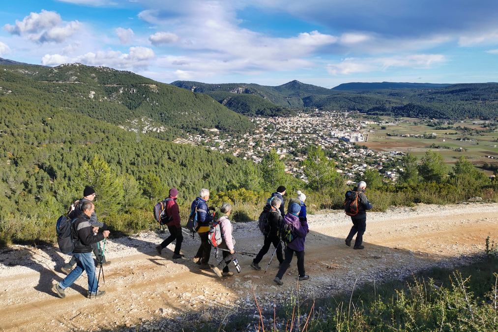 Cuges les Pins, le mont Cruvelier