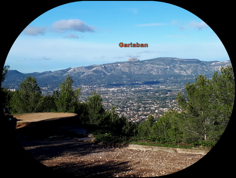 Cuges les Pins, le mont Cruvelier