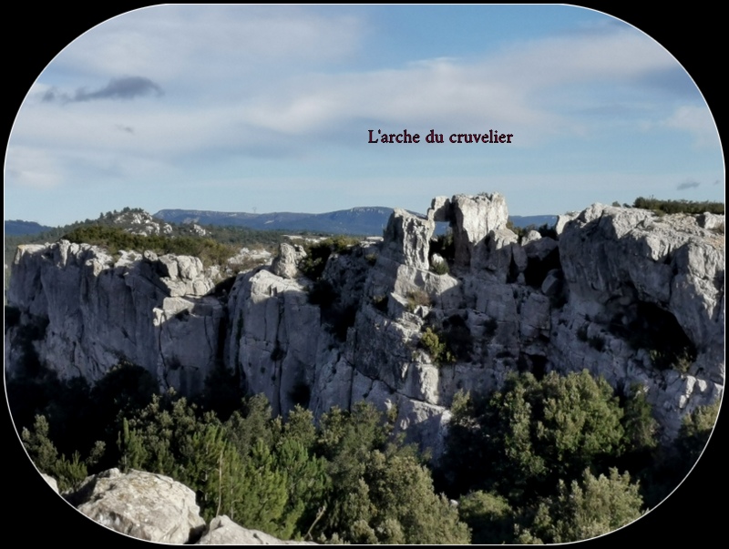 Cuges les Pins, le mont Cruvelier