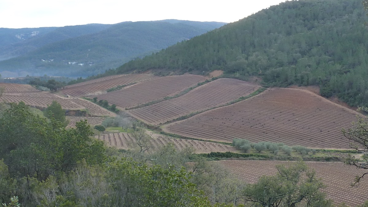 Pierrefeu, crêtes du Peirol