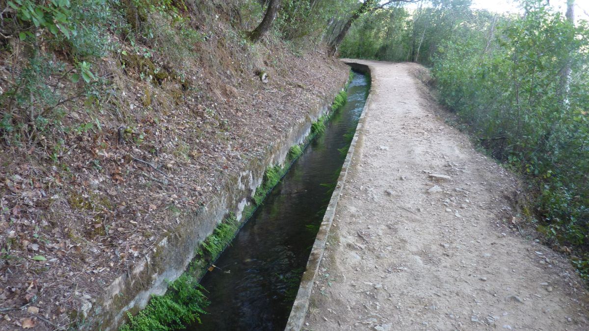 Carcès, tour du lac