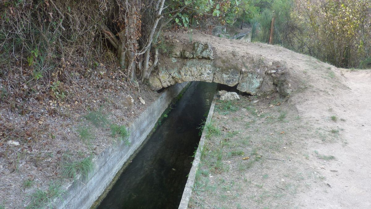 Carcès, tour du lac