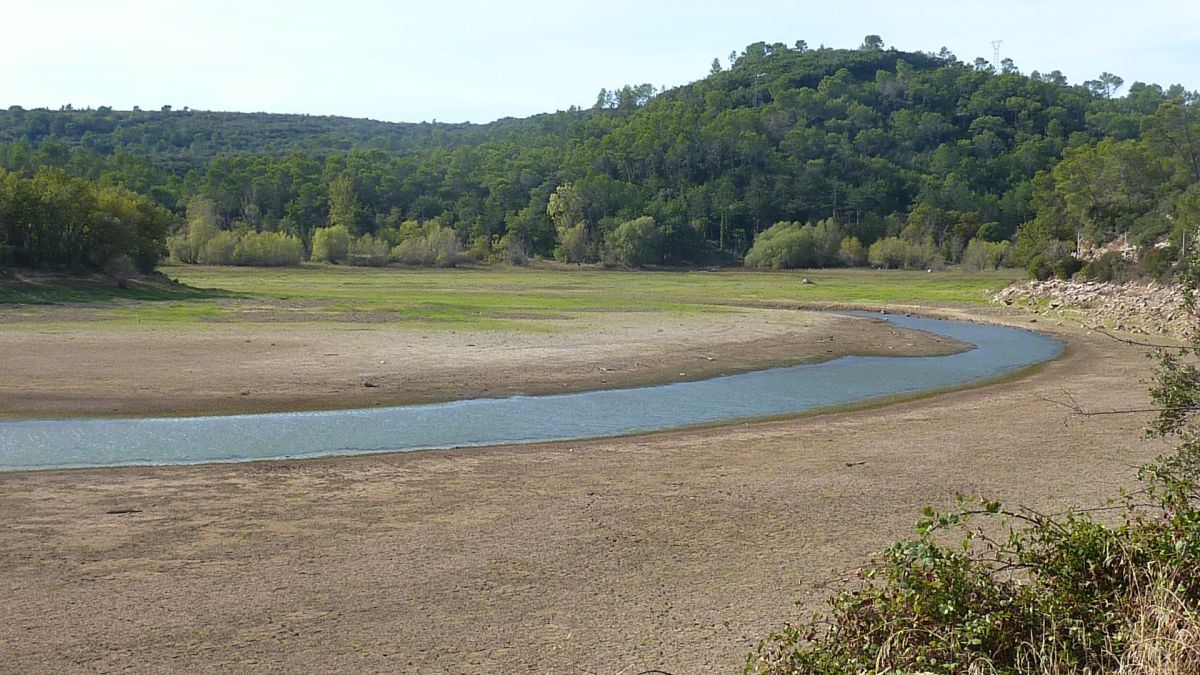 Carcès, tour du lac
