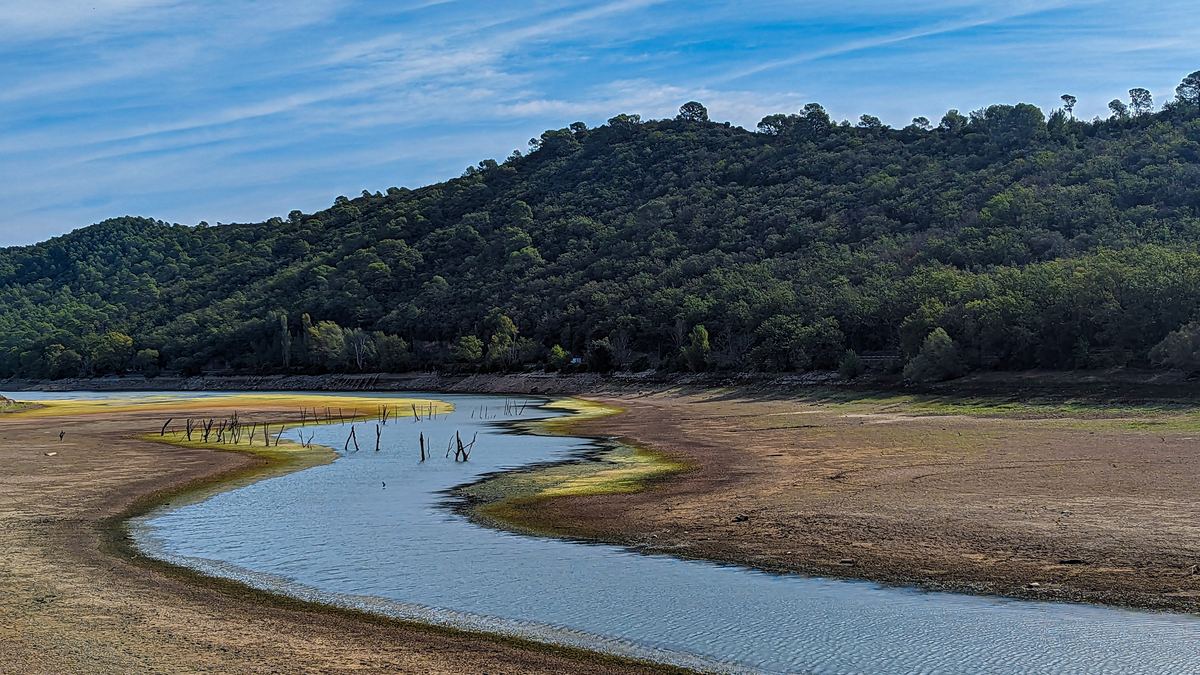 Carcès, tour du lac