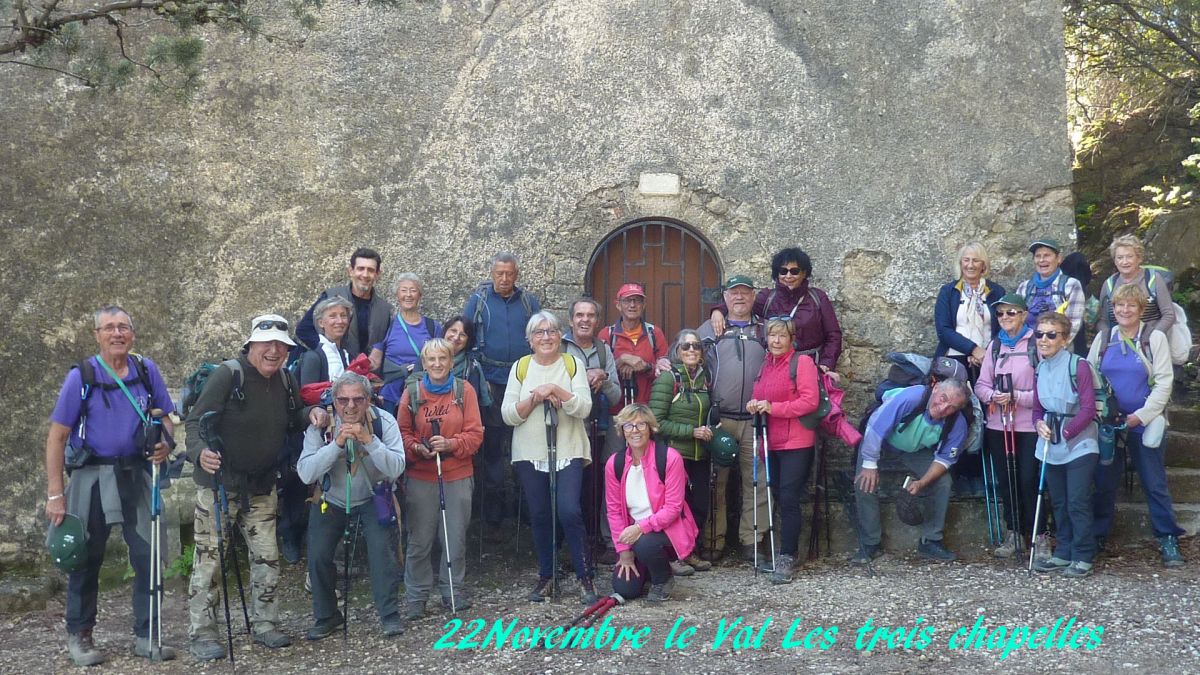 Le Val, les 3 chapelles