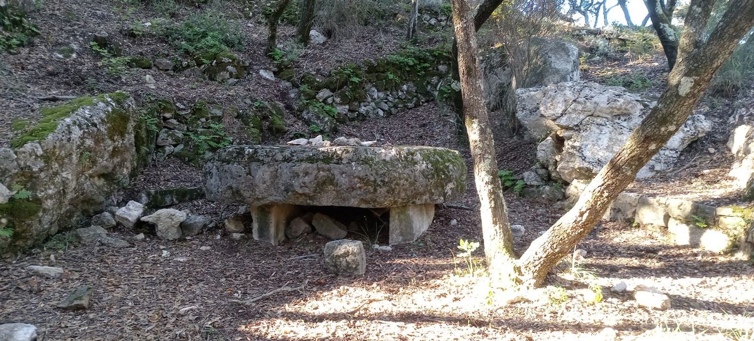 Le Val, les 3 chapelles