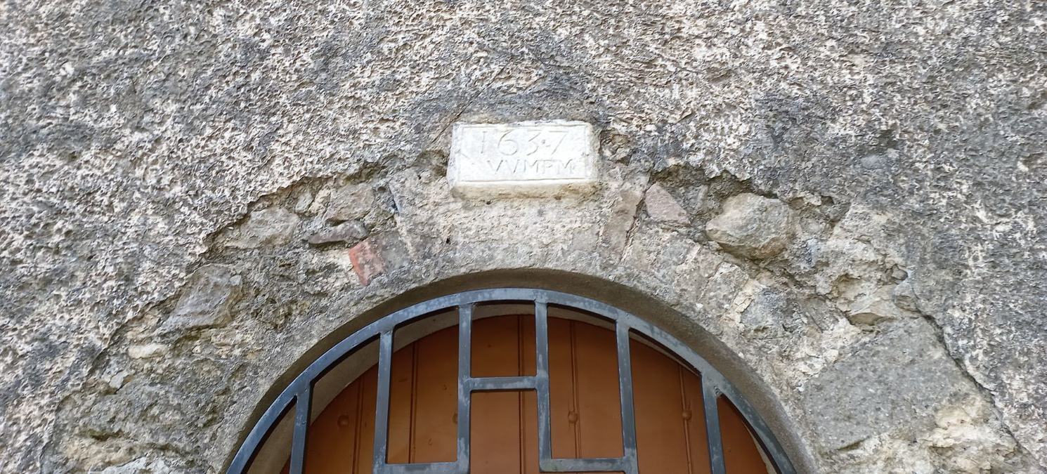 Le Val, les 3 chapelles