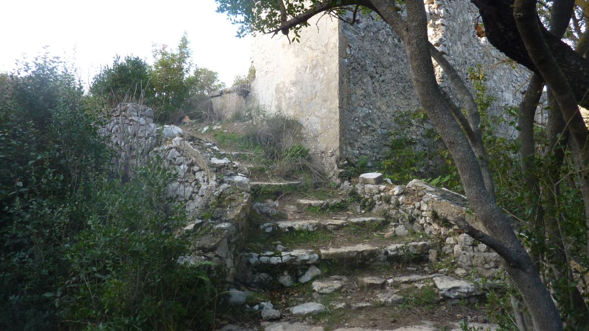 La vieille
						Valette