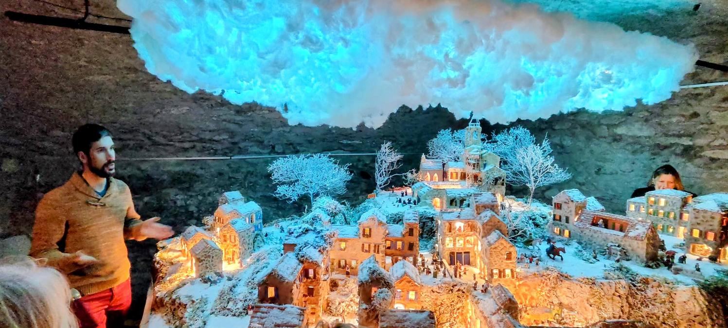 La Garde-Freinet, crèche et Grimaud