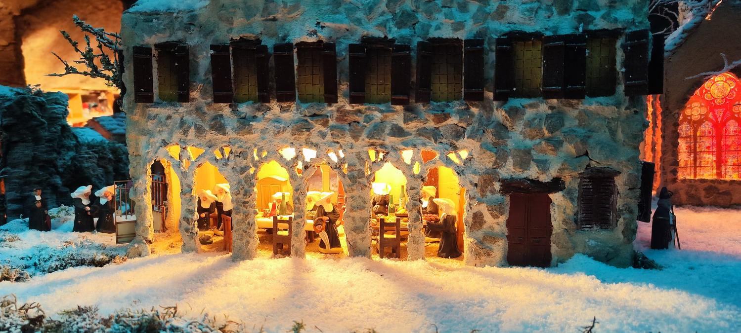 La Garde-Freinet, crèche et Grimaud