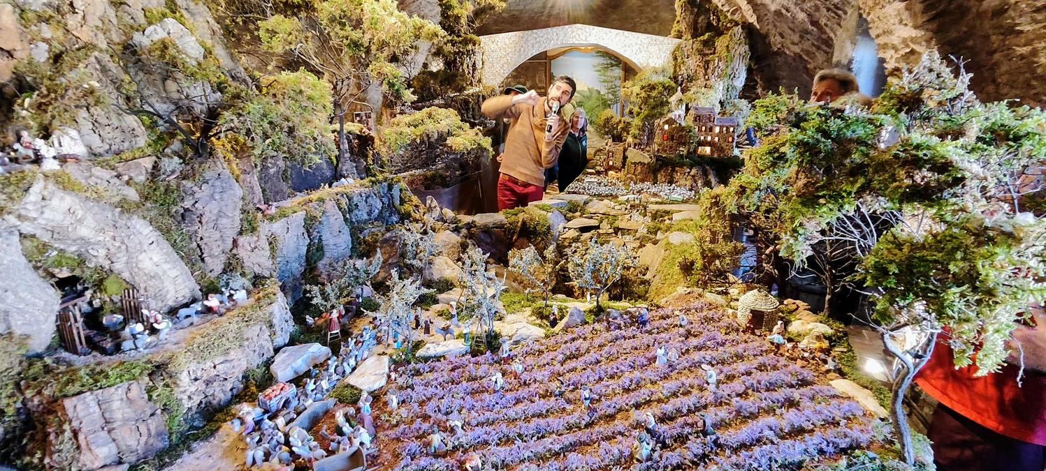 La Garde-Freinet, crèche et Grimaud