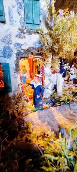 La Garde-Freinet, crèche et Grimaud