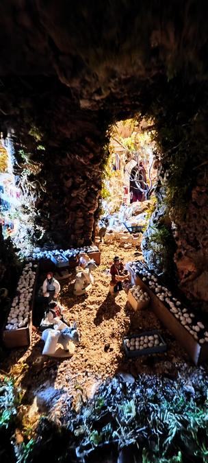 La Garde-Freinet, crèche et Grimaud