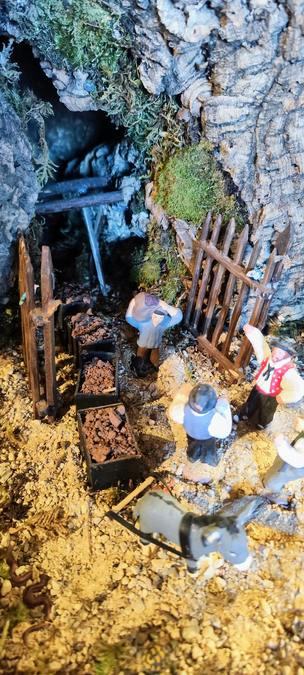 La Garde-Freinet, crèche et Grimaud