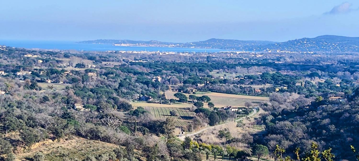 La Garde-Freinet, crèche et Grimaud