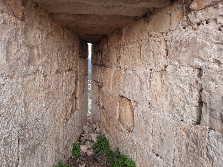 Rocbaron, ruines de Saint Sauveur