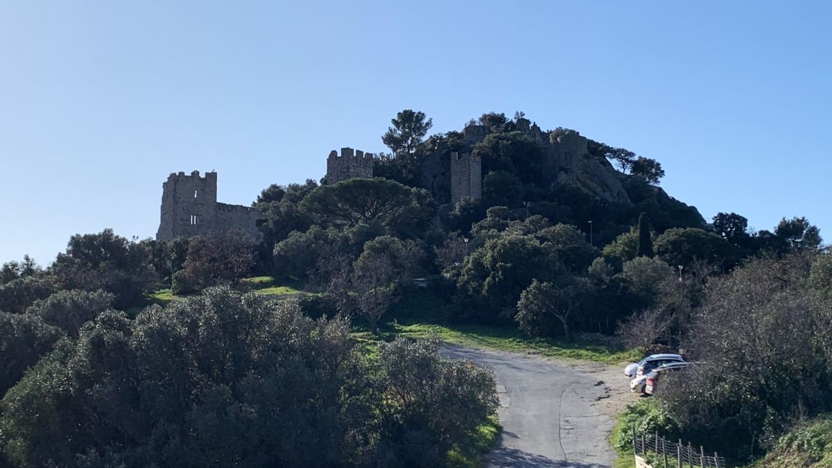 Hyères, les Maurettes et château