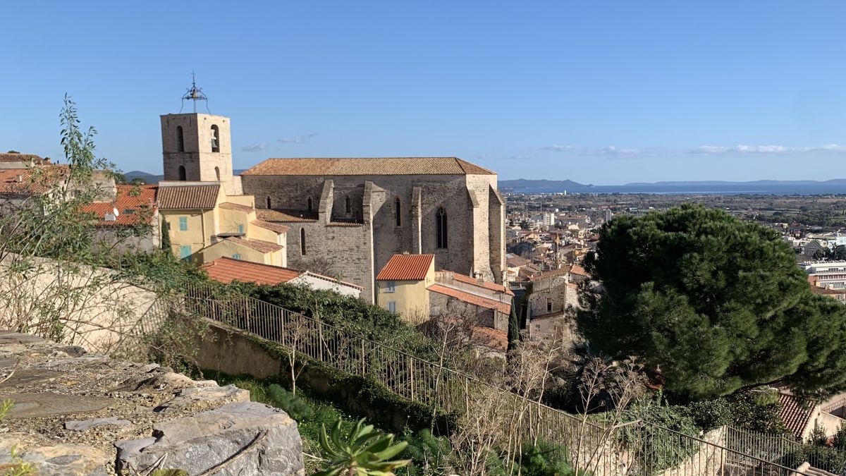 Hyères, les Maurettes et château