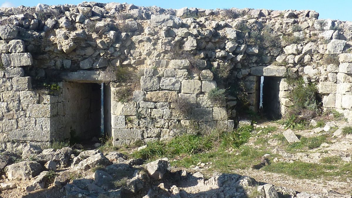 Rocbaron, ruines de Saint Sauveur