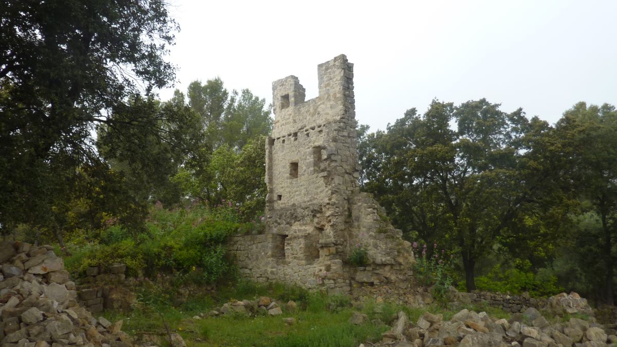 Carnoules, le Roucas