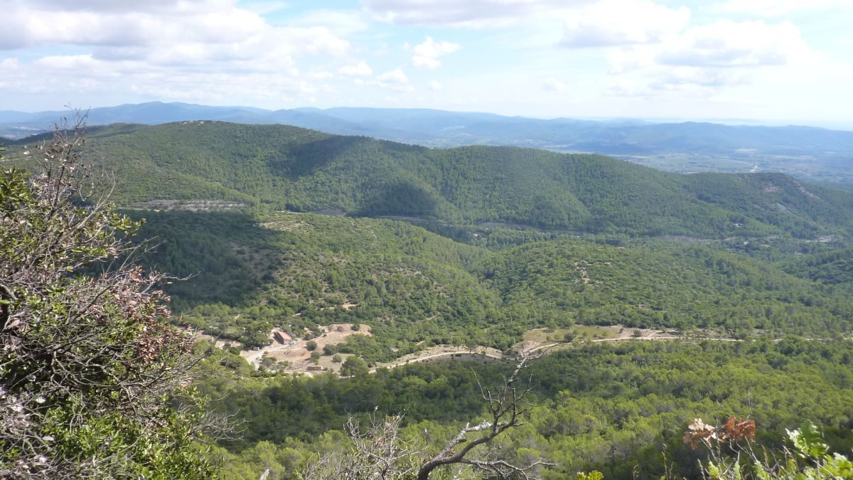 Néoules, pilon Saint Clément