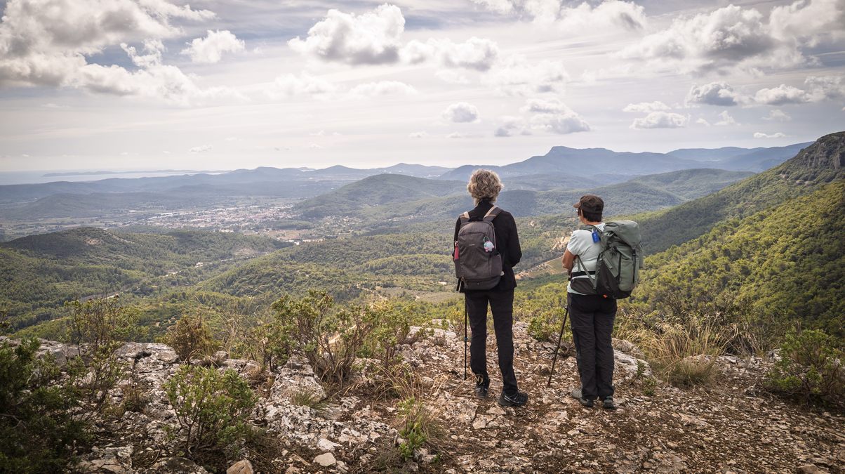 Néoules, pilon Saint Clément