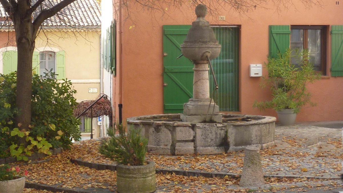 Barjols, Pontevès, les Carmes