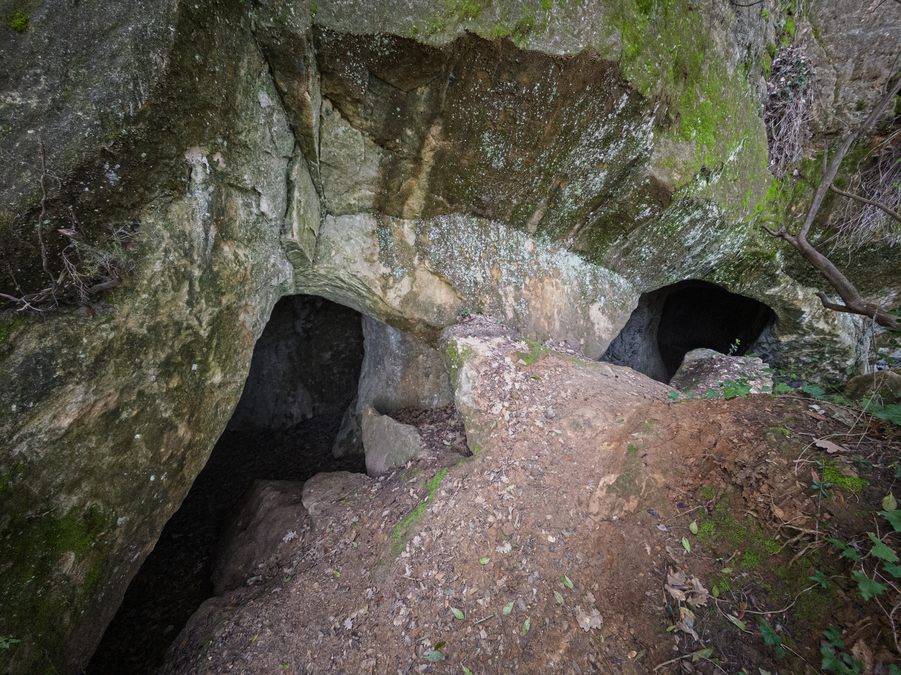 Le Revest, grottes de sable