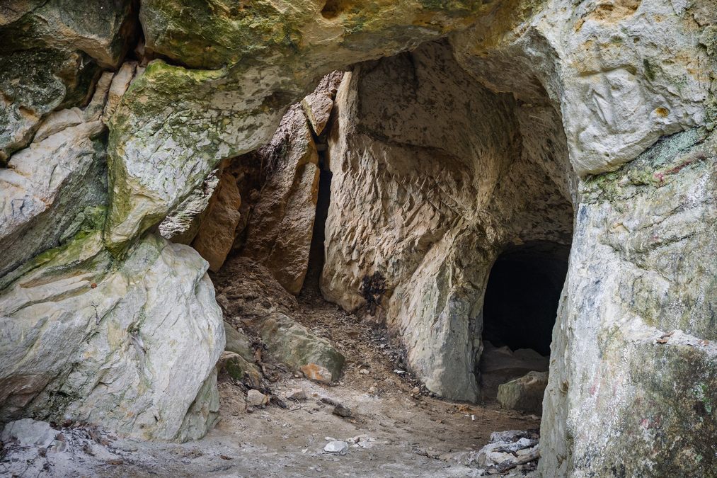 Le Revest, grottes de sable