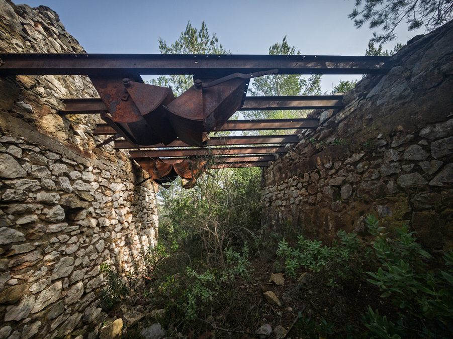 Le Revest, grottes de sable